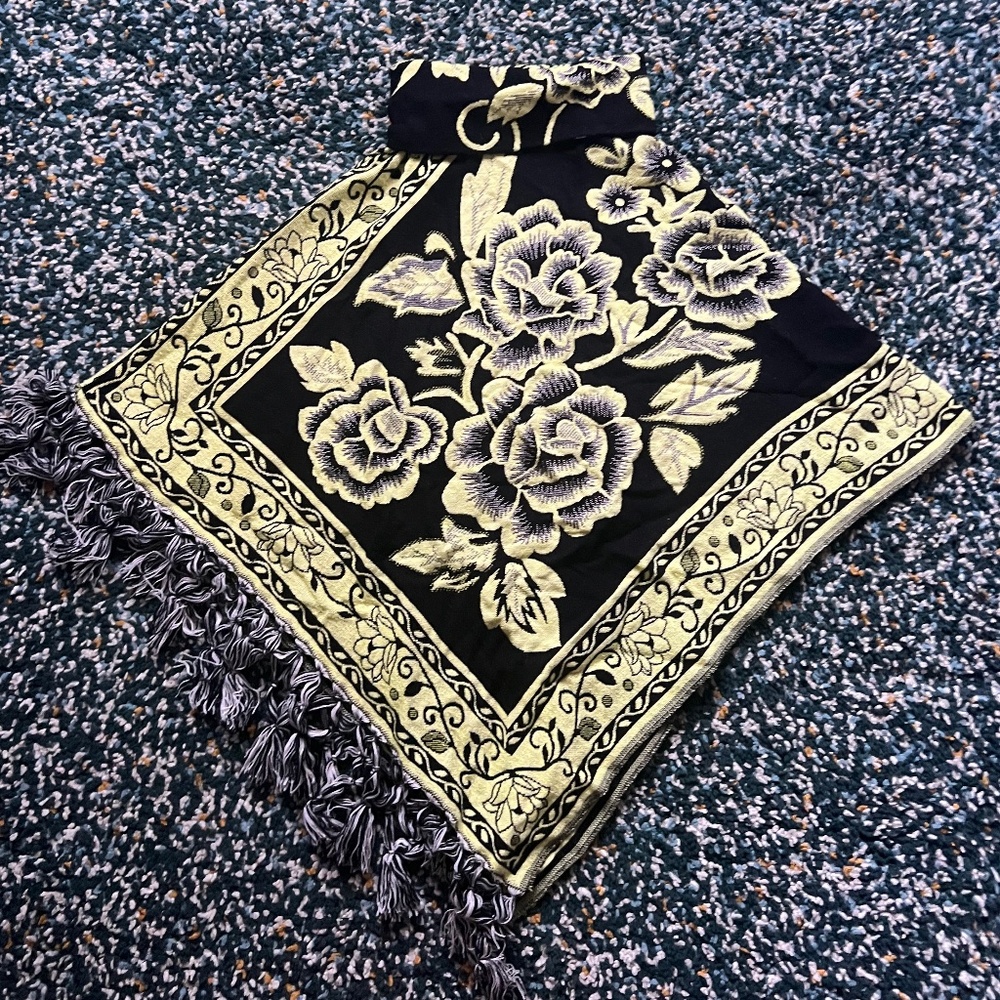 Floral Patterned Women's Shawl